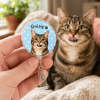 Badge Reel – Custom Pets Portrait Scalloped Gingham Design