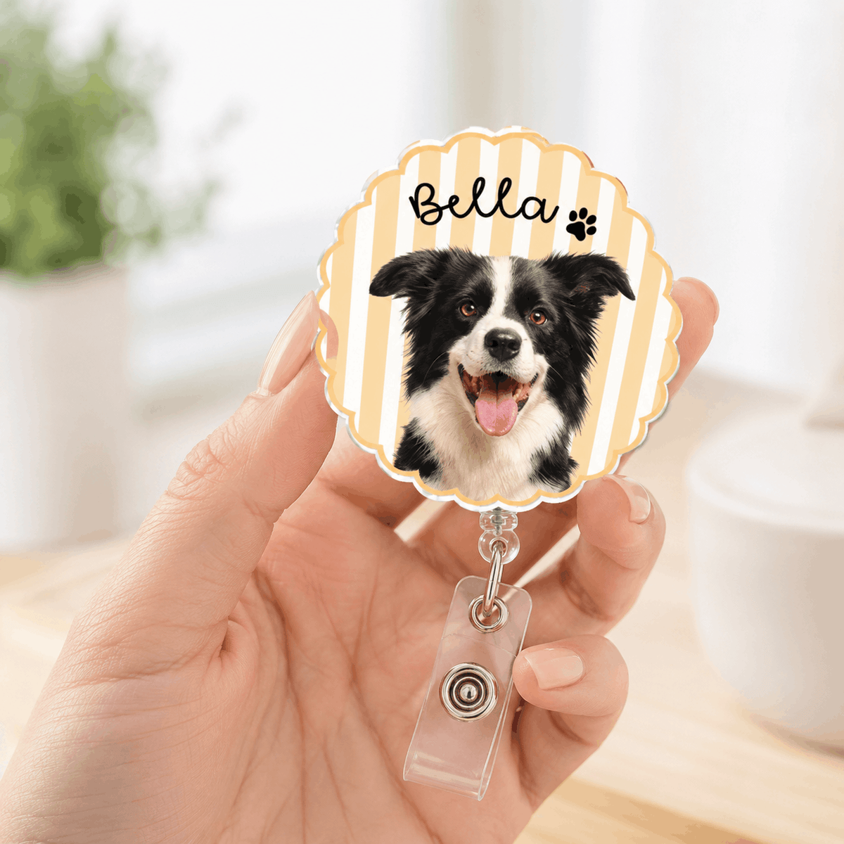 Badge Reel – Custom Pets Portrait Scalloped Gingham Design