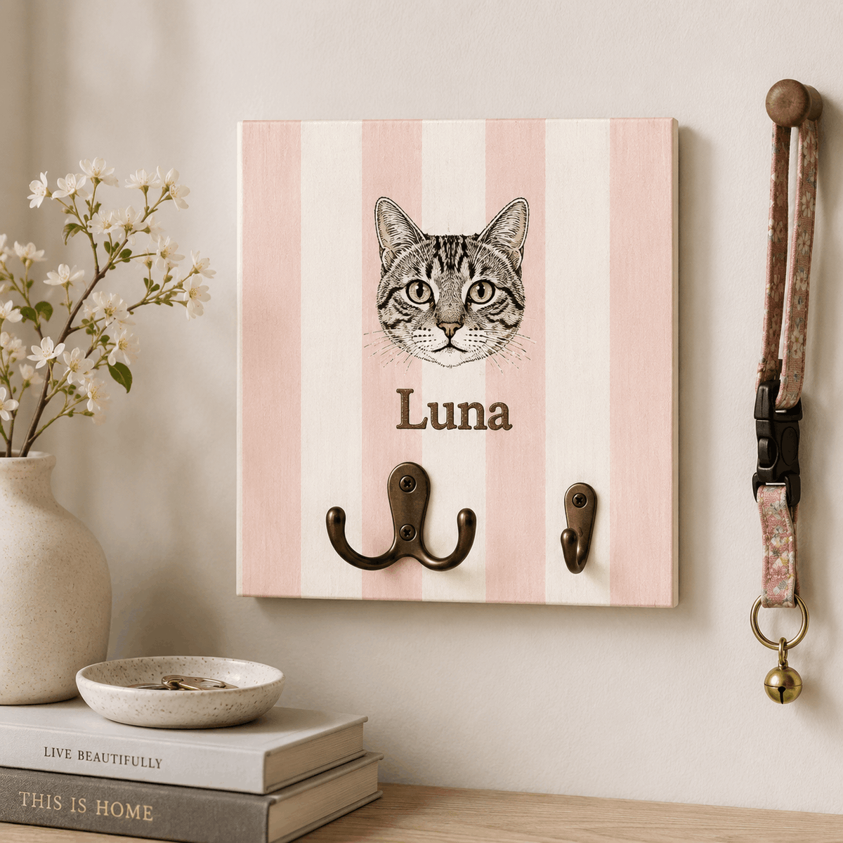 Custom Pet Portrait Dog Leash Holder – Classic Striped Design